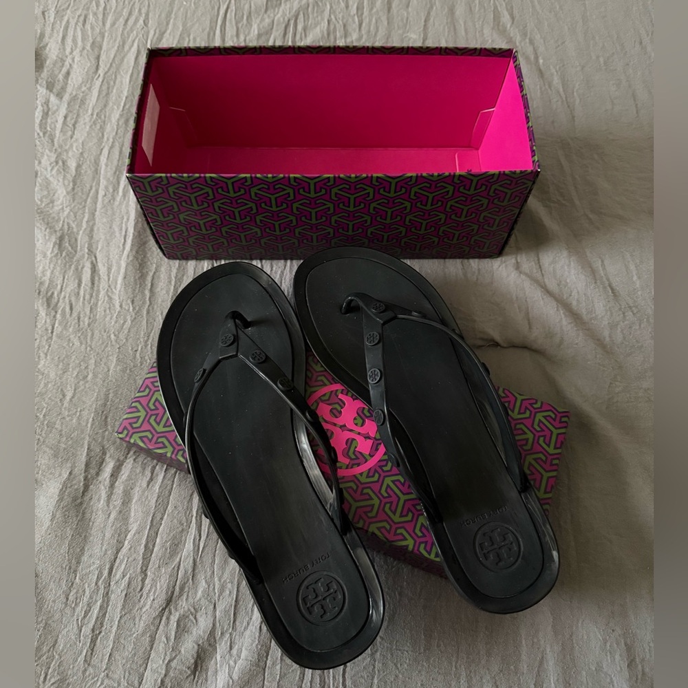 Tory Burch Women’s Jelly Flip Flops